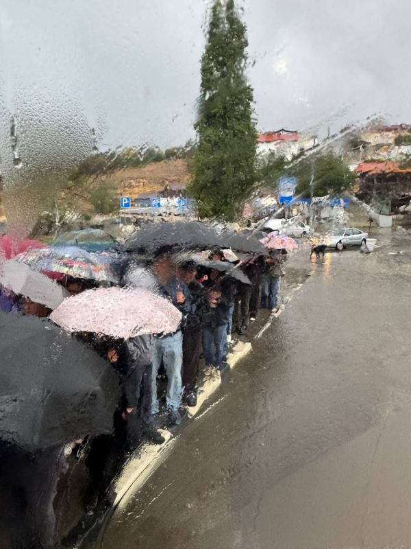 #Нам_пишут. Северная сторона: нет ни катера, ни автобусов, ни такси!