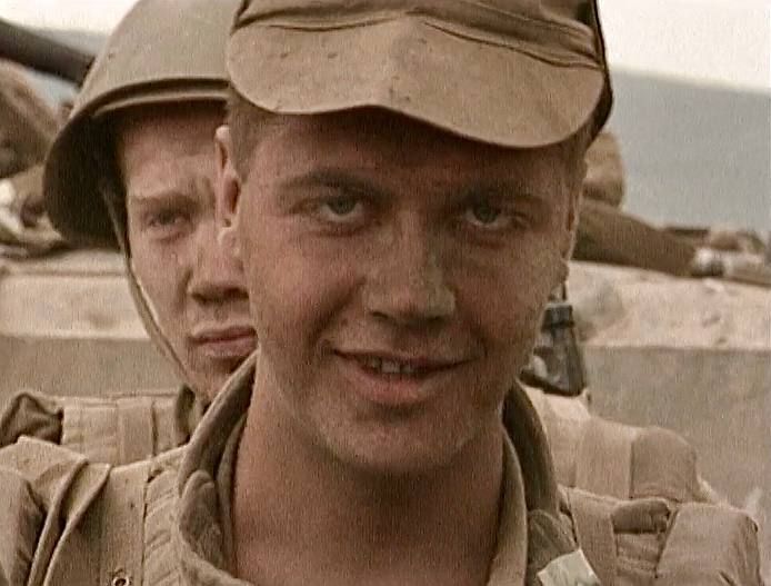 Александр Сладков: Вглядитесь в лица. Это русская пехота 1-й чеченской компании Александр Сладков: Вглядитесь в лица. Это русская пехота 1-й чеченской компании