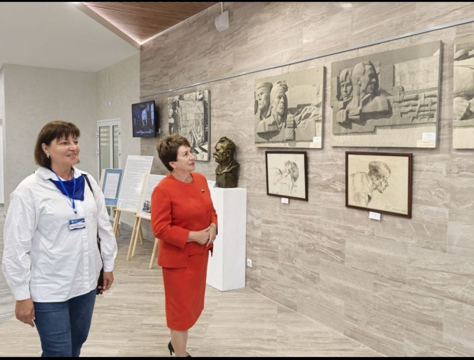 ��������� ���������: ������� ������� � 10-� ��������������� ������-������������ ����������� ����������� � ��������� � ��������� ���������-������������� �������߻, ����������� 80-����� ������ � ���, ������� ������ �...