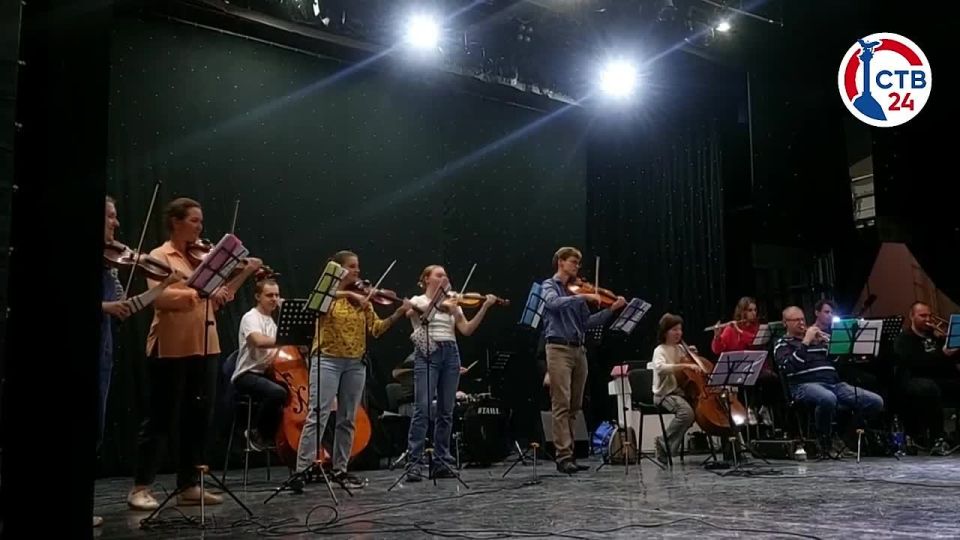 Малый состав севастопольского симфонического оркестра готовит программу «Детство. Мультики. Мечты»