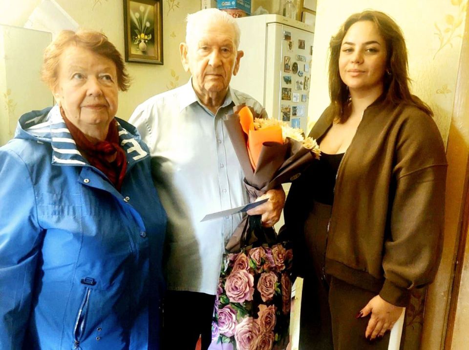 #поздравляемветеранов. День рождения отметил ветеран Великой Отечественной войны Токарев Николай Алексеевич Николай Алексеевич родился 19 сентября 1927 года в селе Рамонье Воронежской области