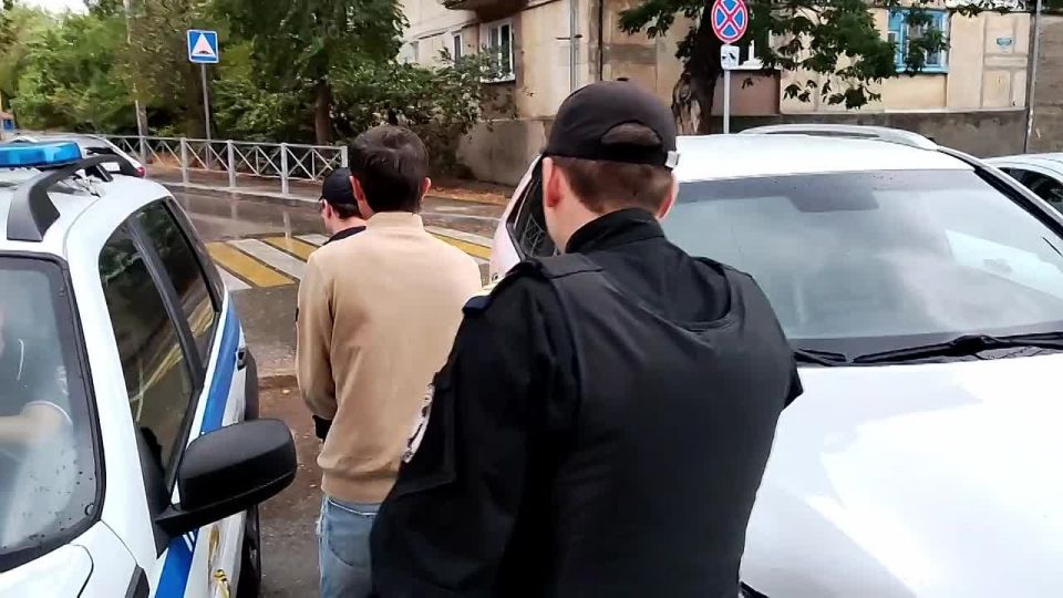 Севастопольские полицейские снова показали, что миграционный контроль — это не миф, а вполне рабочая реальность