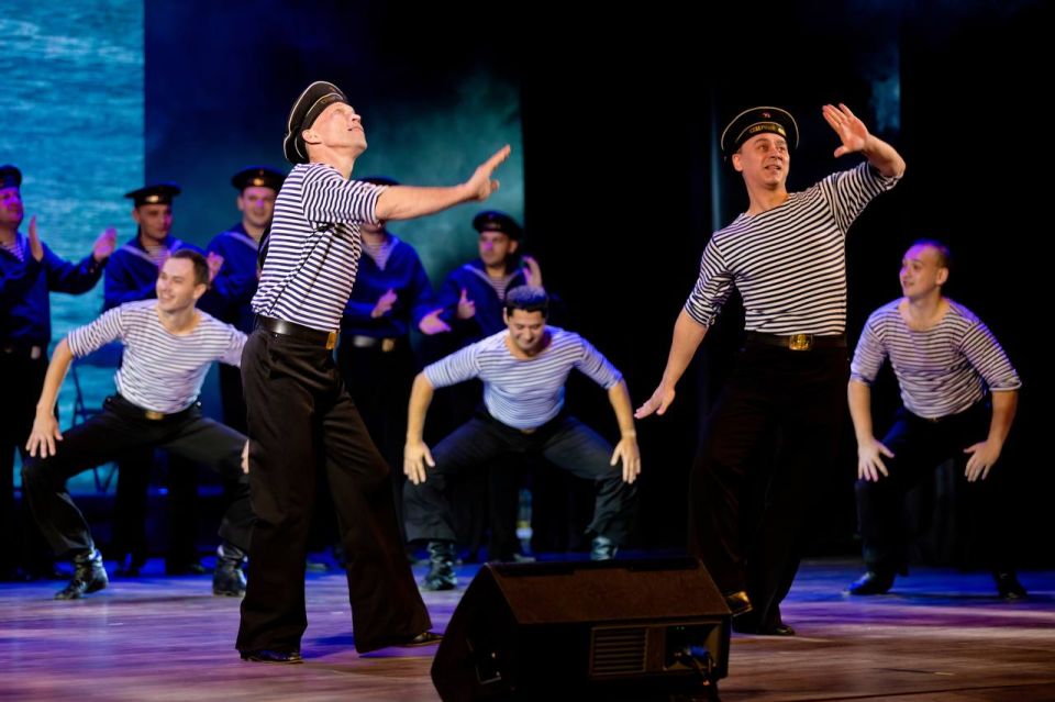 Всероссийский фестиваль-праздник народного творчества и традиций «Вместе мы – Россия!» прошел в 9 регионах Всероссийский фестиваль-праздник народного творчества и традиций «Вместе мы – Россия!» прошел в 9 регионах