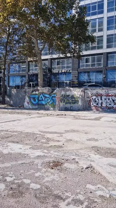 С владельца снесенного в Севастополе ресторана SeaVas требуют денег