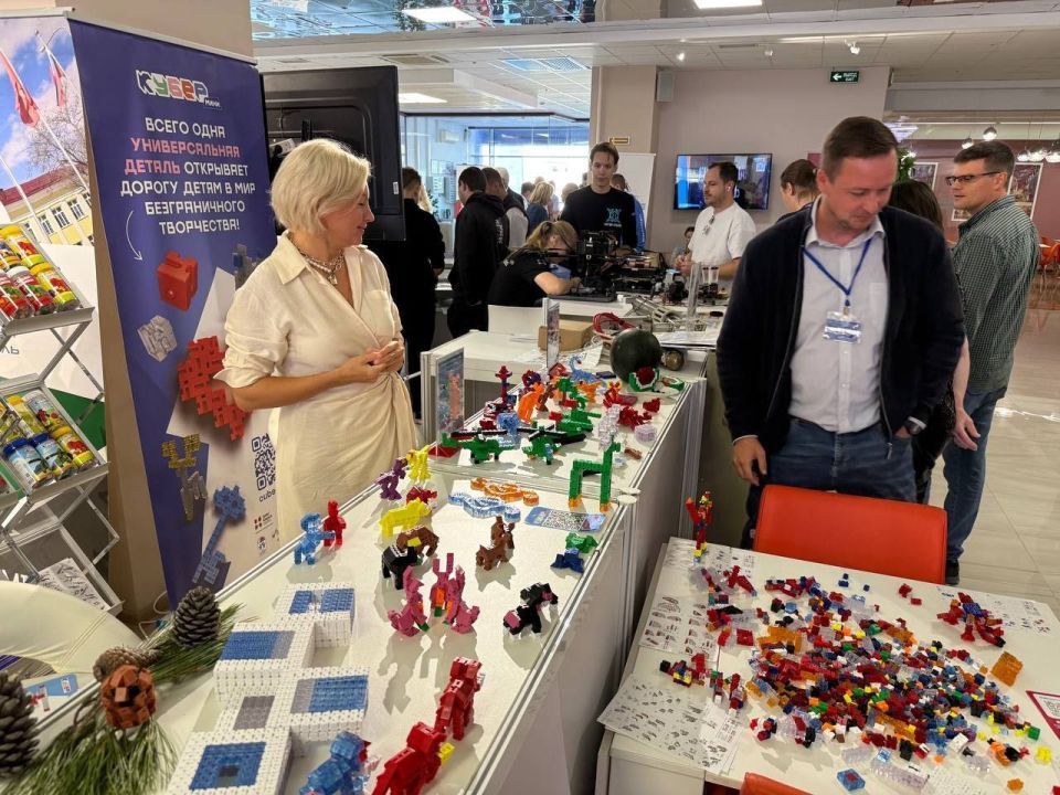 ����� �������: ������� ��� ��������� ������������� ����������� ���������� �������� ��� 21-�� ������������� ��� ������� �������������� ������ ����������� � ����� ���������� ������ ������