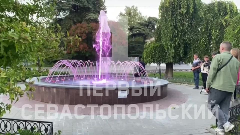 Завершена модернизация системы освещения фонтана напротив ДДЮТ