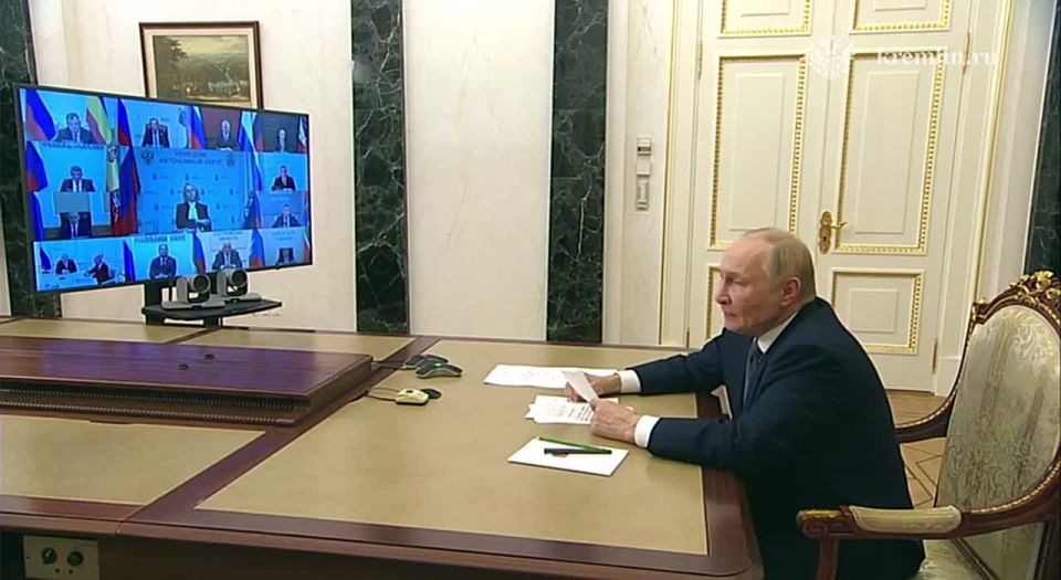 Путин по видеосвязи провёл встречу с избранными главами регионов
