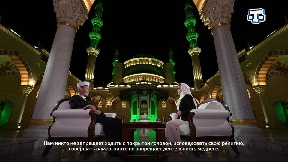 Муфтий Республики Крым и города Севастополя: «В России мусульманам не запрещают исповедовать свою религию и совершать намазы»