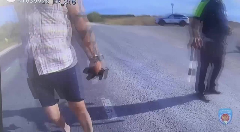 В Севастополе автоинспекторы задержали пьяного водителя из Ростовской области с марихуаной