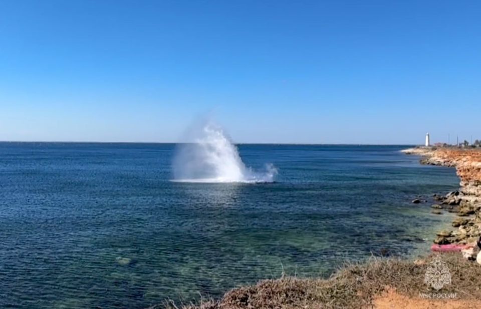 У берегов Севастополя пиротехники ликвидировали 50-килограммовую авиабомбу, лежавшую на дне со времён Великой Отечественной войны