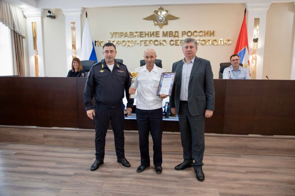 ��������� ���� ������ �� �. ����������� �������-����� ������� ������ ������� �������� ����������� �������� �� ������ ����������� ���������� ������������