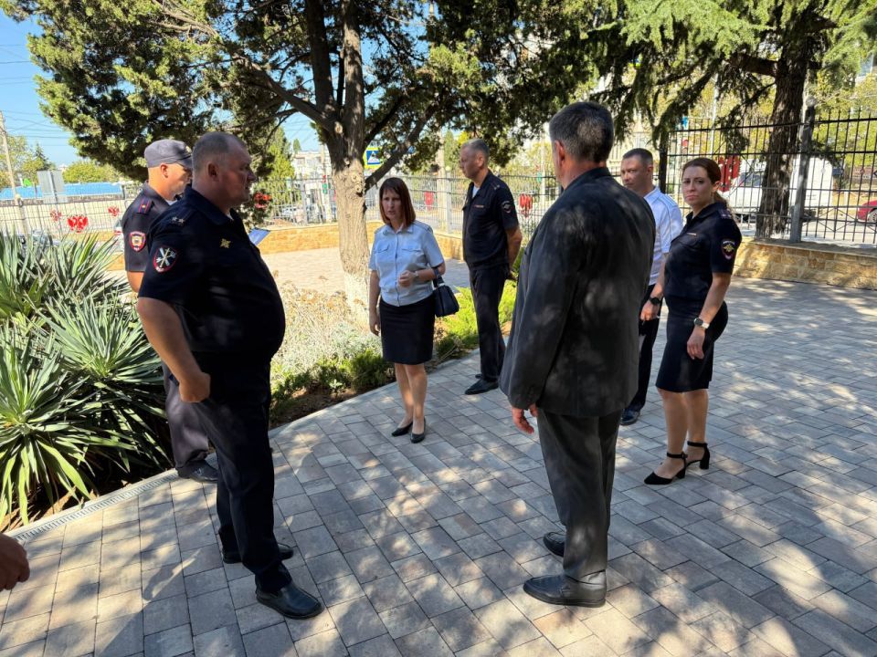 ��������� ���� ������ �� �. ����������� �������-����� ������� ������ ������� �������� ����������� �������� �� ������ ����������� ���������� ������������