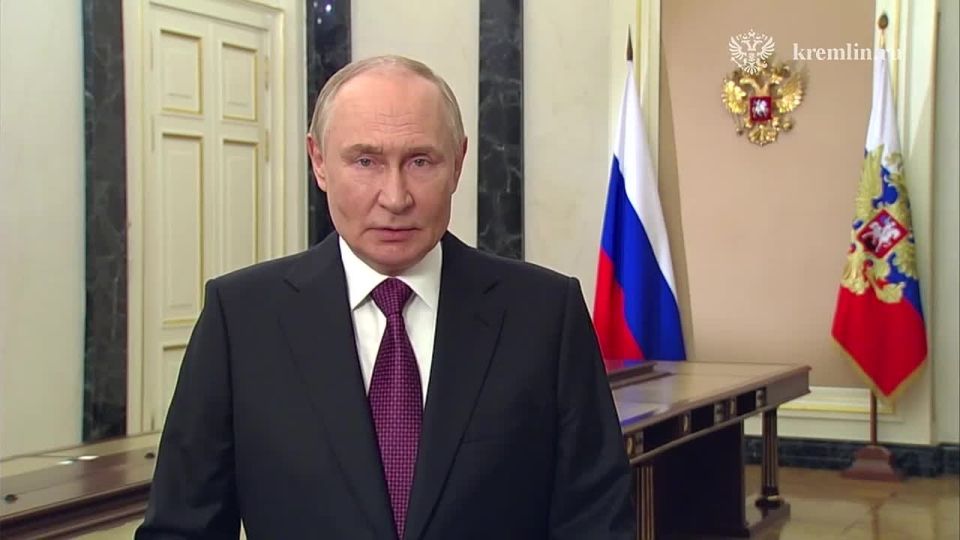 Владимир Путин поздравил соотечественников с Днём воссоединения ДНР, ЛНР, Запорожской и Херсонской областей с Россией