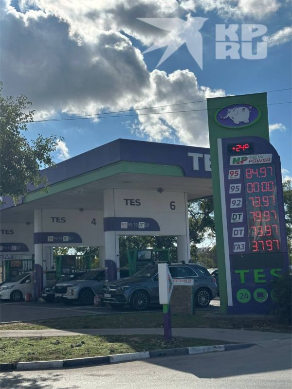 Севастопольцы отмечают снижение ажиотажа, вызванного временными перебоями с топливом