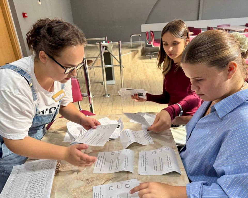 ����� ������!. ��������������� �������-������������� �������� ������ ������ ������ ������������� ������! � ��������� ���������� ������ �������, ������� ������ ��� ������������ ����� �� ���� ��������� ��� � ������...