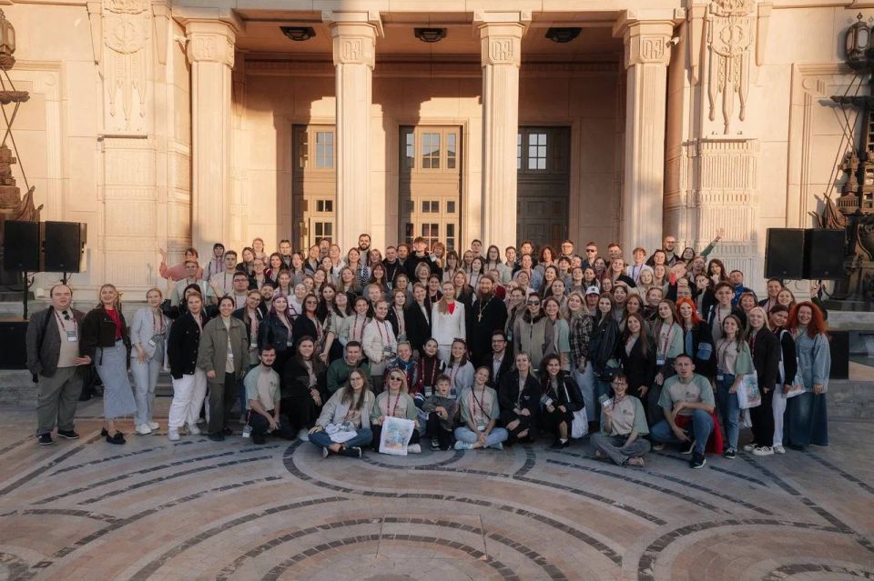 В Новом Херсонесе завершился финальный заезд форума «Истоки» В Новом Херсонесе завершился финальный заезд форума «Истоки»