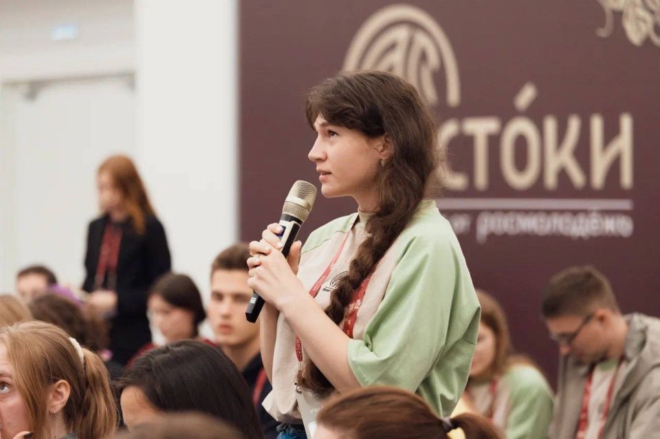 В Новом Херсонесе завершился финальный заезд форума «Истоки» В Новом Херсонесе завершился финальный заезд форума «Истоки»