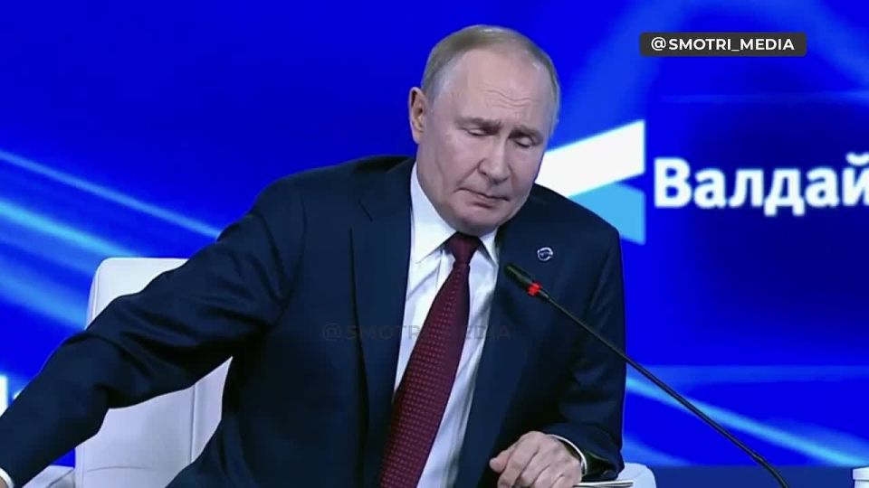 Боевики ВСУ продолжают обстрел Запорожской АЭС — Владимир Путин