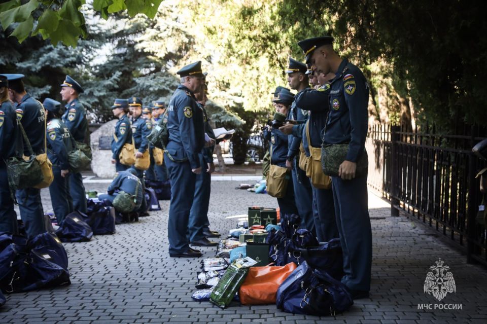В рамках Всероссийской штабной тренировки по гражданской обороне в МЧС России по Севастополю состоялся строевой смотр В рамках Всероссийской штабной тренировки по гражданской обороне в МЧС России по Севастополю состоялся строевой смотр