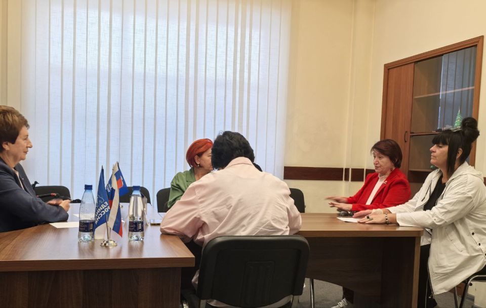 ��������� ���������: �������� ������� ������ ���� ������� �� �������� ������������� ��������� ������������ ������� ������������ ������ ������� ������� �. �. ��������� � �����������