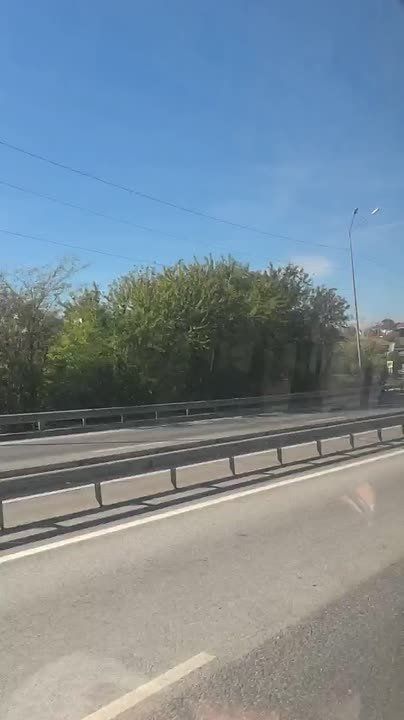 Из-за дефицита бензина в Севастополе сносят заправки