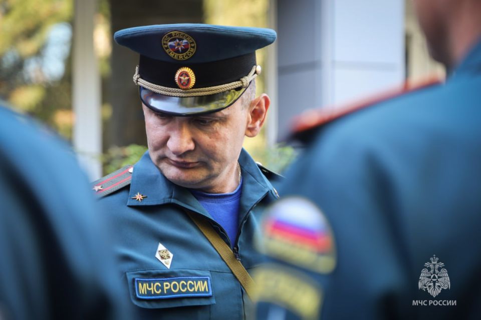 В рамках Всероссийской штабной тренировки по гражданской обороне в МЧС России по Севастополю состоялся строевой смотр В рамках Всероссийской штабной тренировки по гражданской обороне в МЧС России по Севастополю состоялся строевой смотр