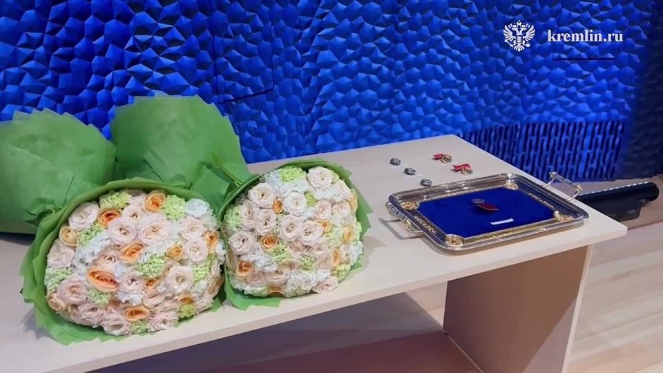 В преддверии Дня учителя Путин в «Сириусе» вручит госнаграды наставникам и учителями участников СВО