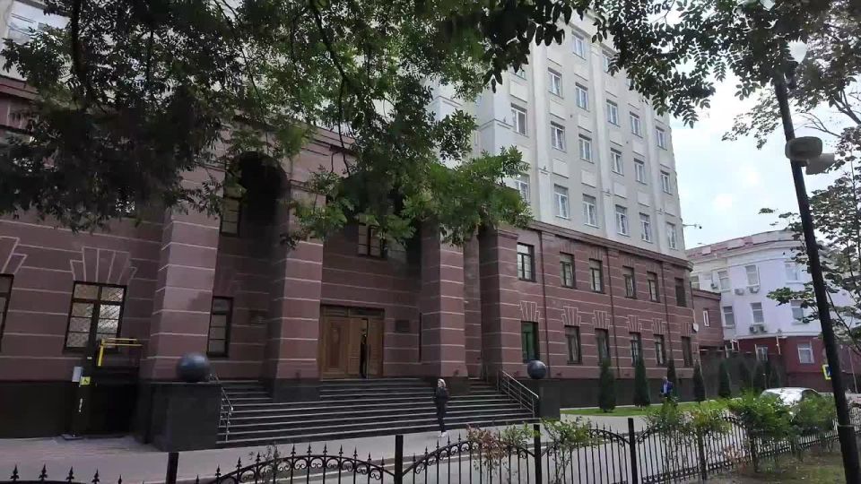 ФСБ сообщила о задержании в Крыму россиянина, который передавал ГУР Минобороны Украины координаты позиций зенитных комплексов С-300