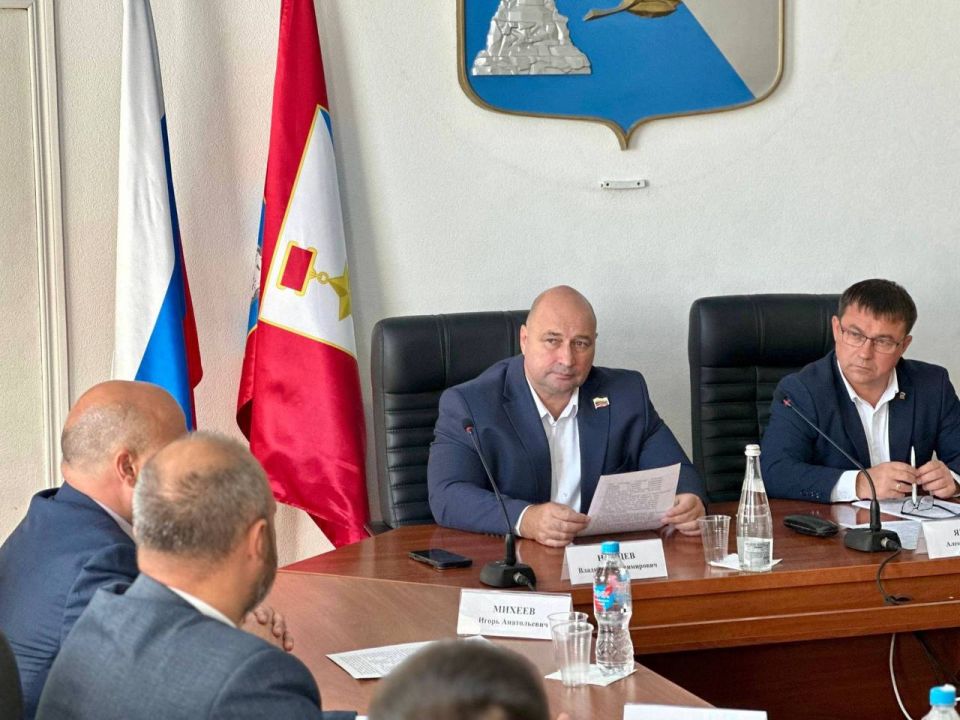 Денис Кондратьев: Итоги заседания расширенного комитета Законодательного Собрания по образованию, науке, культуре, спорту и молодежной политике Денис Кондратьев: Итоги заседания расширенного комитета Законодательного Собрания по образованию, науке, культуре, спорту и молодежной политике