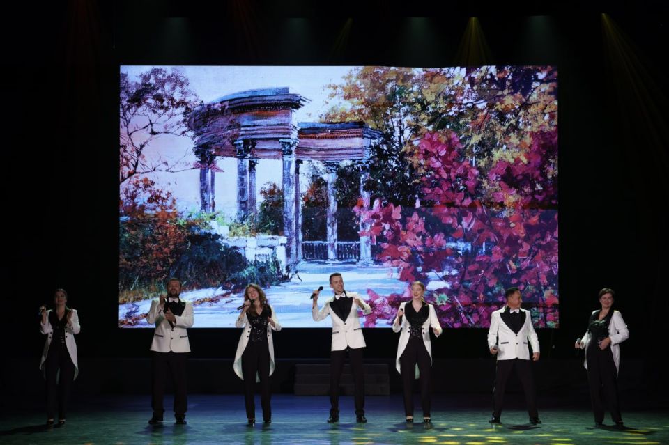 Михаил Развожаев: Сегодня в театре имени А. В. Луначарского в торжественной обстановке поздравил севастопольских учителей с предстоящим профессиональным праздником и вручил им награды Михаил Развожаев: Сегодня в театре имени А. В. Луначарского в торжественной обстановке поздравил севастопольских учителей с предстоящим профессиональным праздником и вручил им награды