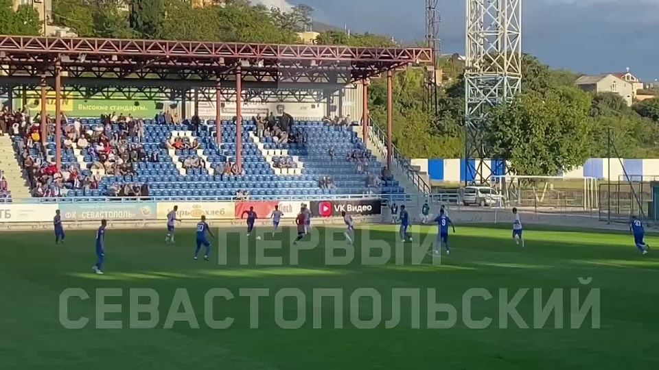 Напряженной, эмоциональной, яркой и триумфальной – такой сегодня была игра между ФК «Севастополь» и ФК «Динамо Ставрополь»