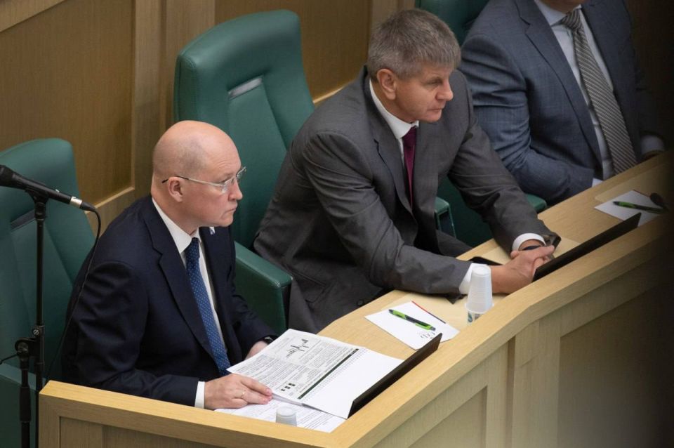 Михаил Развожаев: Участвовал сегодня в парламентских слушаниях, посвящённых параметрам проекта федерального бюджета на 2026 год и плановый период 2027 и 2028 годов под руководством Председателя Совета Федерации Валентины... Михаил Развожаев: Участвовал сегодня в парламентских слушаниях, посвящённых параметрам проекта федерального бюджета на 2026 год и плановый период 2027 и 2028 годов под руководством Председателя Совета Федерации Валентины...