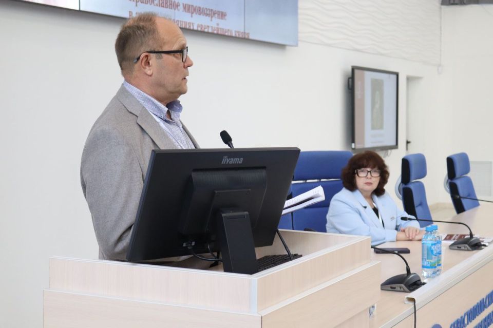 В СевГУ стартовала IX конференция «Потёмкинские чтения» В СевГУ стартовала IX конференция «Потёмкинские чтения»