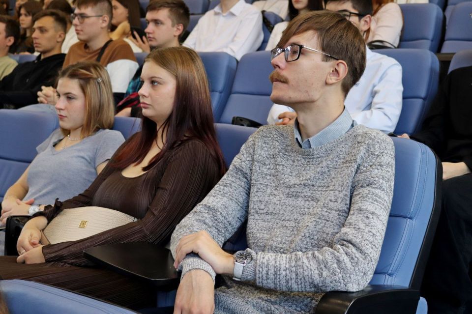 В СевГУ стартовала IX конференция «Потёмкинские чтения» В СевГУ стартовала IX конференция «Потёмкинские чтения»