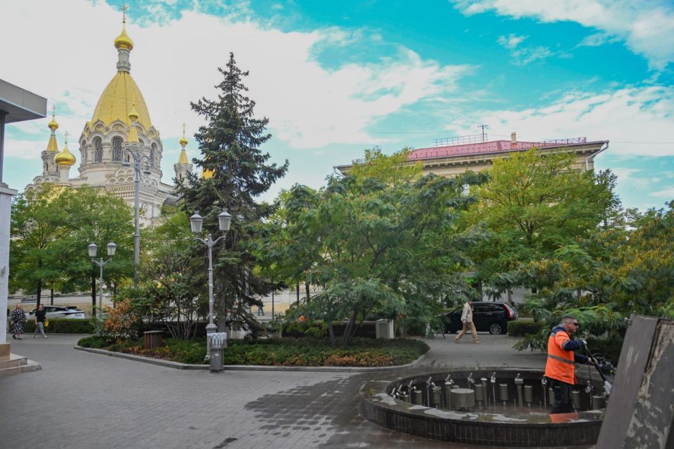 Михаил Развожаев: Консервируем севастопольские фонтаны перед наступлением холодов Михаил Развожаев: Консервируем севастопольские фонтаны перед наступлением холодов