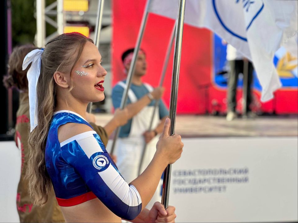 Владимир Немцев: Дорогие преподаватели, сотрудники и студенты Севастопольского государственного университета! Владимир Немцев: Дорогие преподаватели, сотрудники и студенты Севастопольского государственного университета!