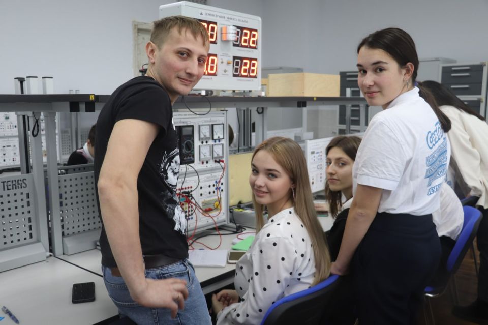 Михаил Развожаев: Севастопольский государственный университет сегодня празднует день рождения Михаил Развожаев: Севастопольский государственный университет сегодня празднует день рождения