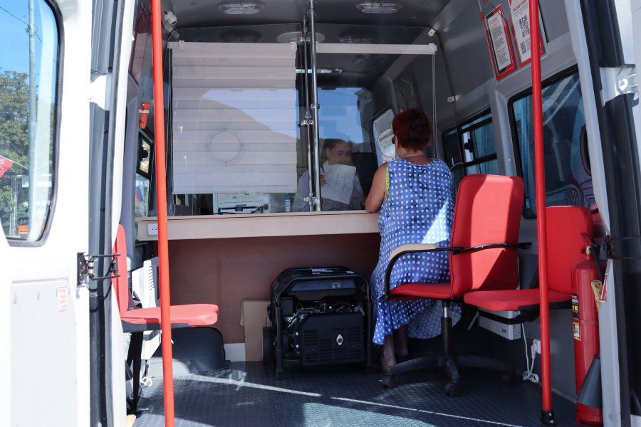 Более 1400 выездных приёмов провели специалисты МФЦ с начала года Более 1400 выездных приёмов провели специалисты МФЦ с начала года