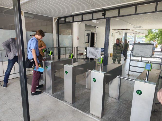 С 25 октября проезд на катерах и паромах Севастополя можно будет оплатить с помощью биометрии