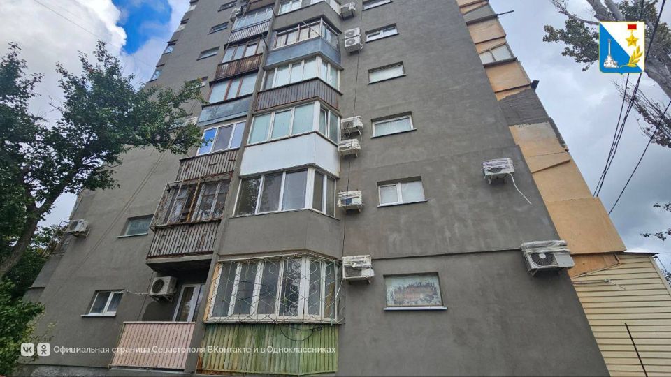 Ремонтируем фасады. На проспекте Генерала Острякова, д. 186, капитальный ремонт фасада выполнен на 25%