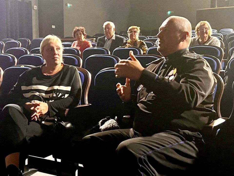 Когда театр становится школой мужества Когда театр становится школой мужества