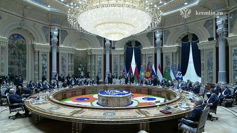 На заседании Совета глав государств СНГ подписано 19 документов – Кремль