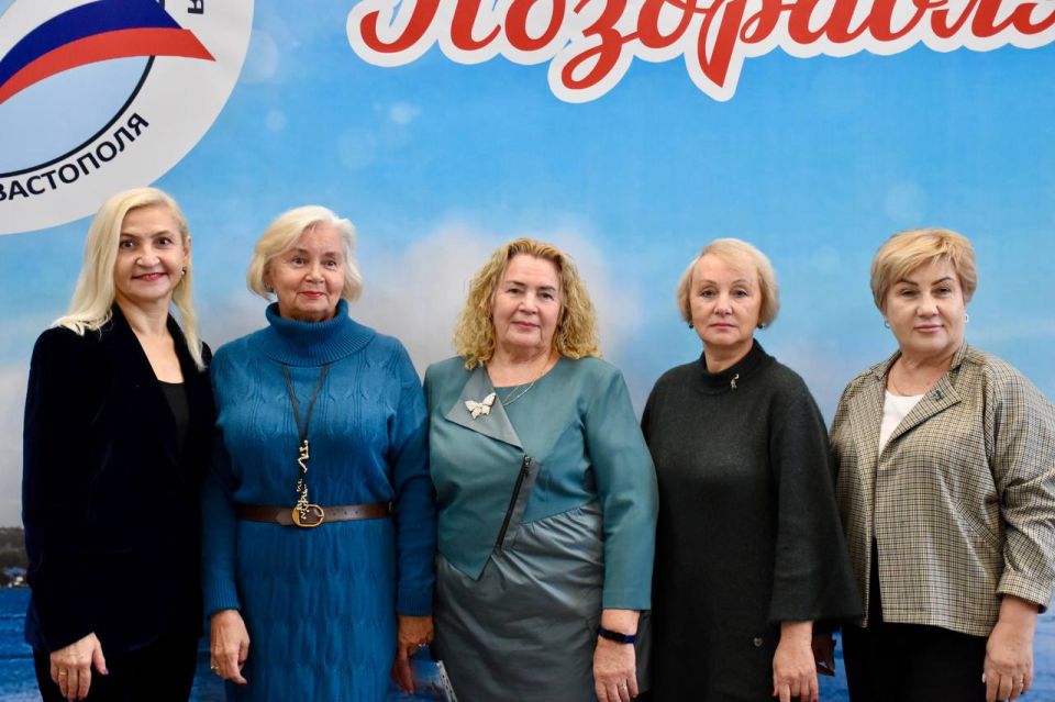 Сегодня Институт развития образования Севастополя отметил 55-летие Сегодня Институт развития образования Севастополя отметил 55-летие