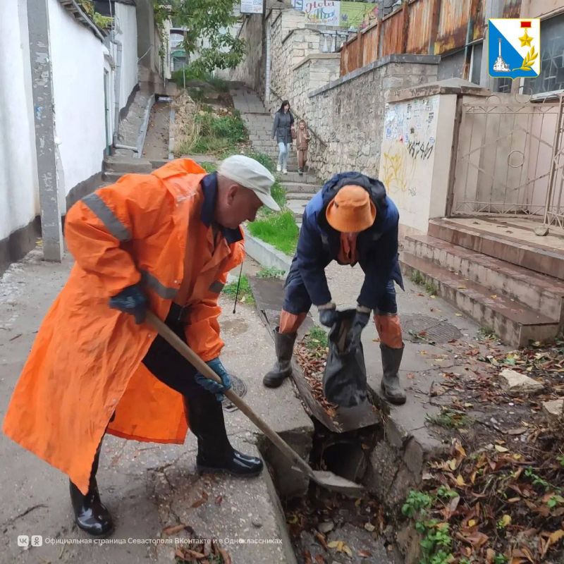 Дождь, начавшийся с утра по прогнозу продлится до позднего вечера Дождь, начавшийся с утра по прогнозу продлится до позднего вечера