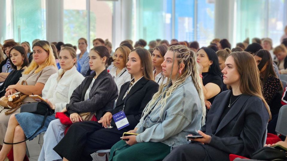 Воспитание будущего начинается в «Смене»! Воспитание будущего начинается в «Смене»!