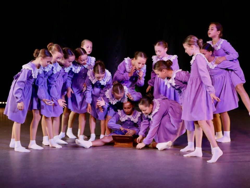 Дворцу культуры «Севастопольский» — 40 лет Дворцу культуры «Севастопольский» — 40 лет