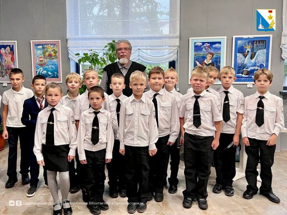  .        .  ,    10  11 