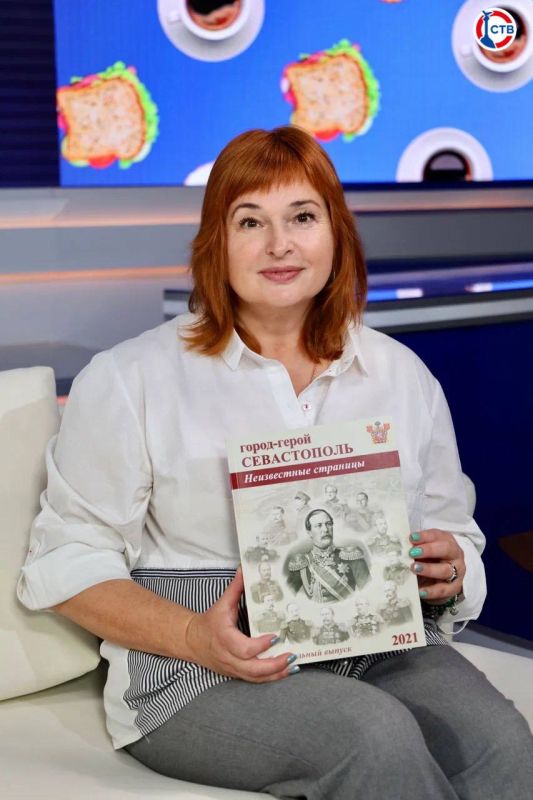 От непогоды есть лекарства: улыбки и хорошее настроение! Поддержку в борьбе с осенней хандрой окажут ведущие и гости программы «Доброе утро, Севастополь!» От непогоды есть лекарства: улыбки и хорошее настроение! Поддержку в борьбе с осенней хандрой окажут ведущие и гости программы «Доброе утро, Севастополь!»