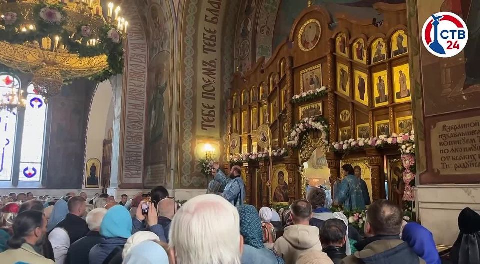 Православный мир празднует Покров Пресвятой Богородицы