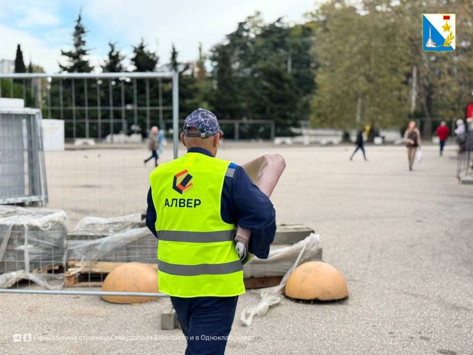 Благоустраиваем площадь 50-летия СССР